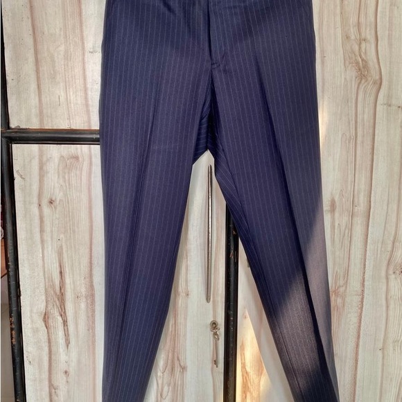 Designer wear blue 3 piece suit includes Jacket waistcoat & trousers. - Picture 4 of 8